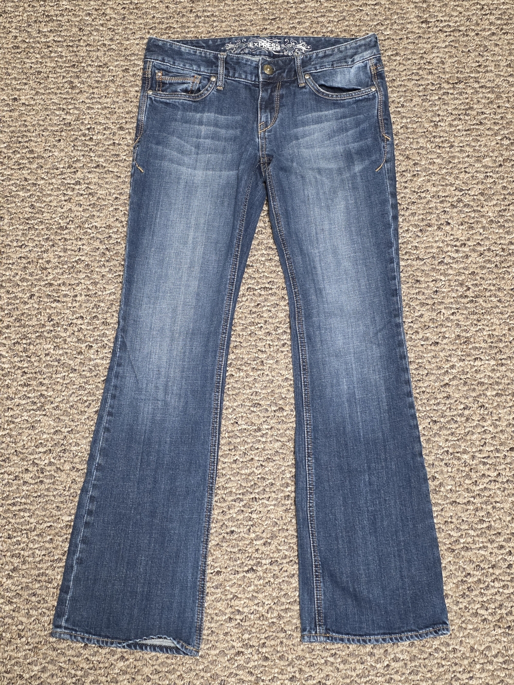 🦋👖✨ Express Stella Low Rise Bootcut Flare Jeans Y2K Medium Wash Size 4 McBling - Picture 2 of 9
